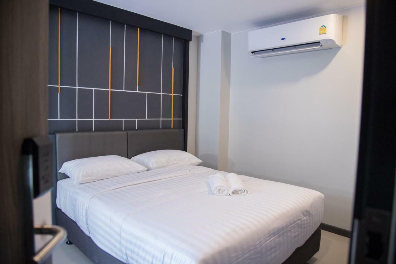 Khách sạn Hallton Bangkok
