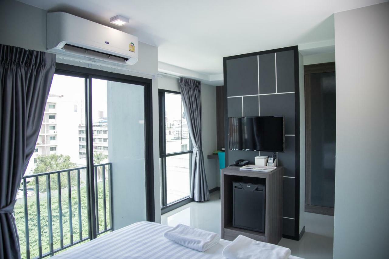 Khách sạn Hallton Bangkok